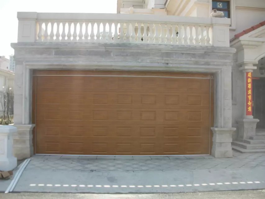 豪华型车库门
